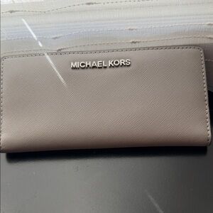 Michael Kors Neutral Taupe Saffiano Continental Wallet